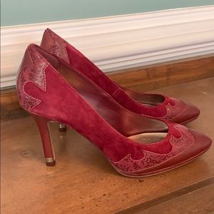 Gorgeous leather suede heels